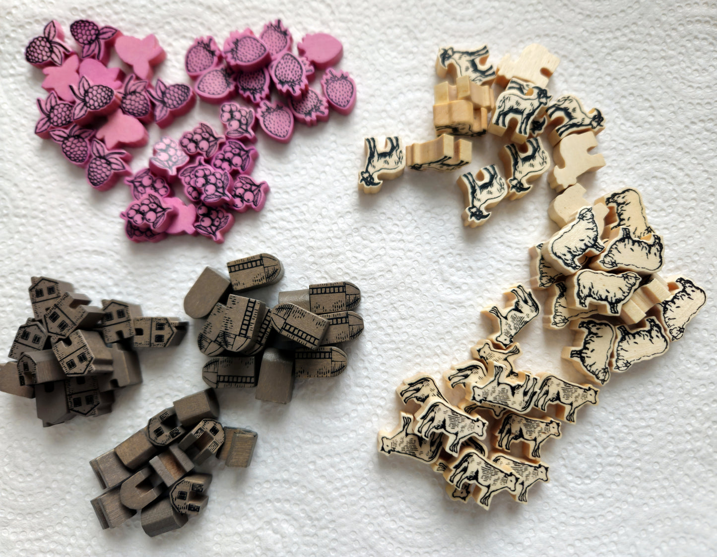 Fromage: Deluxe Upgrades: 108 Holz-Tokens & Lazy Susan Playmat