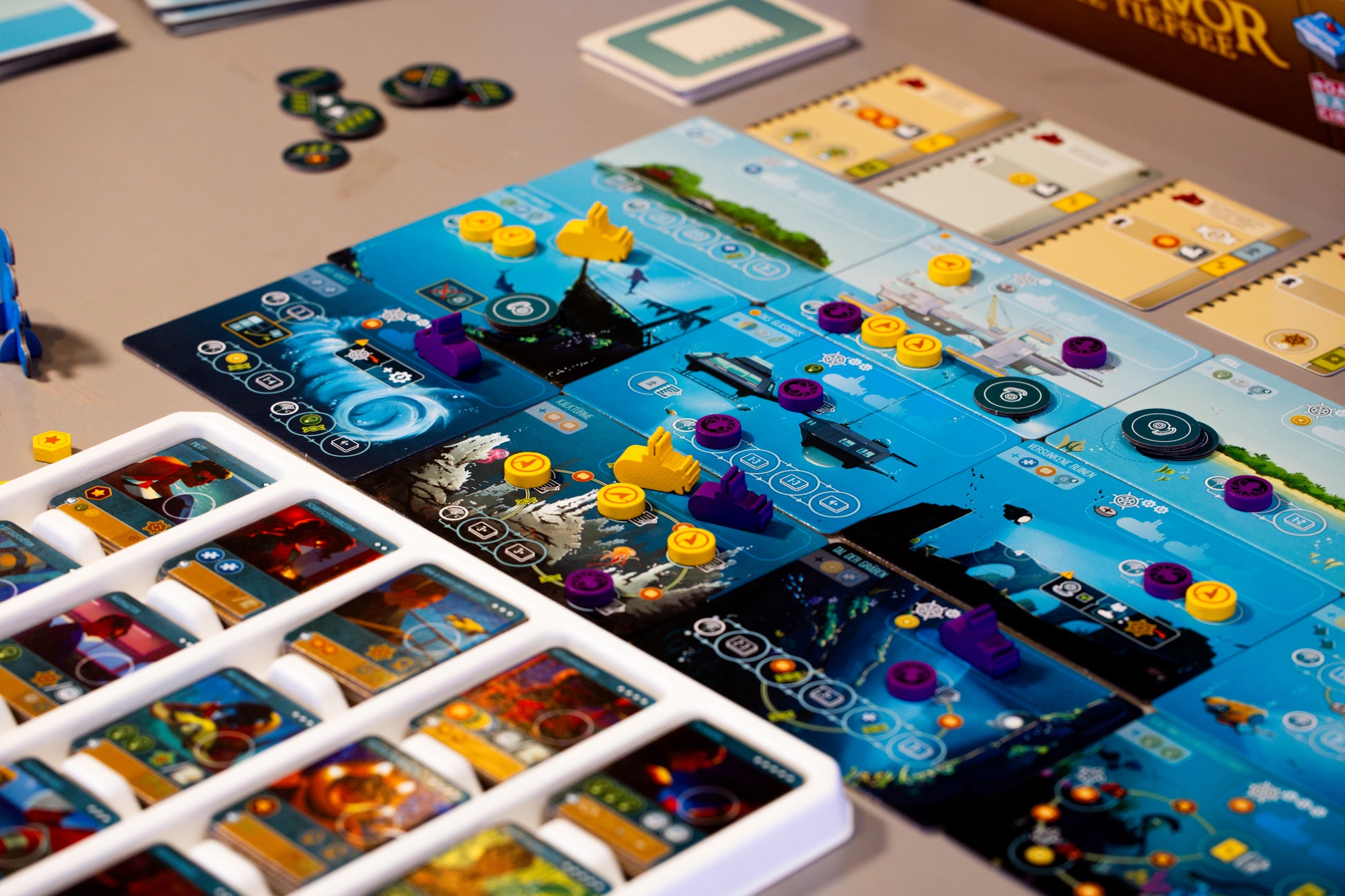 Endeavor die Tiefsee, Retail-Edition, Spielmaterial