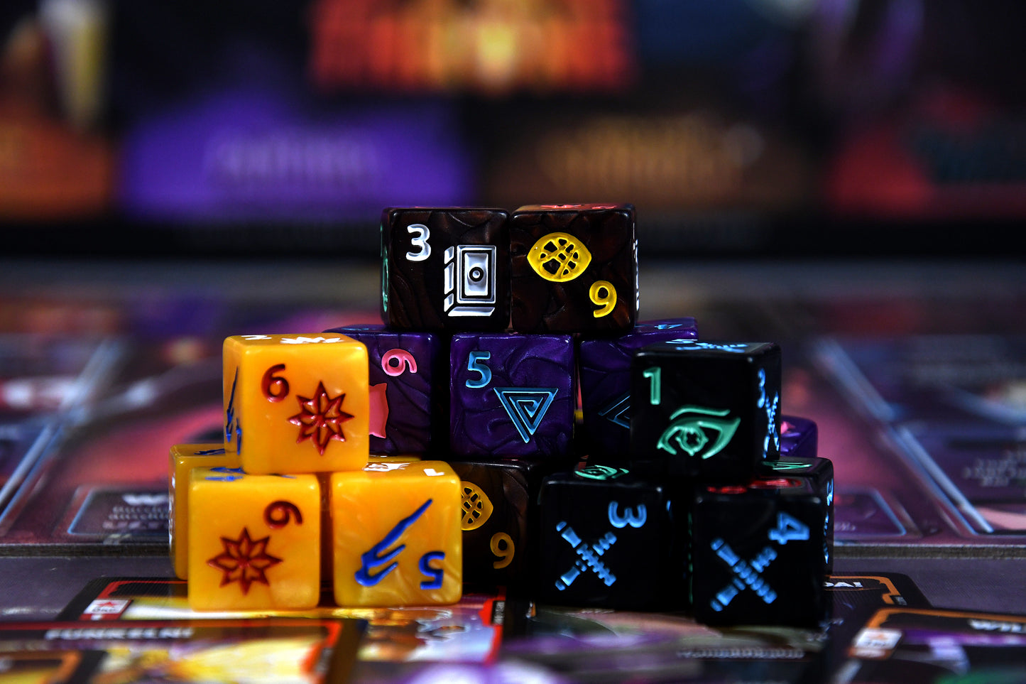 Marvel Dice Throne: Captain Marvel, Black Panther, Doctor Strange & Black Widow (DE)
