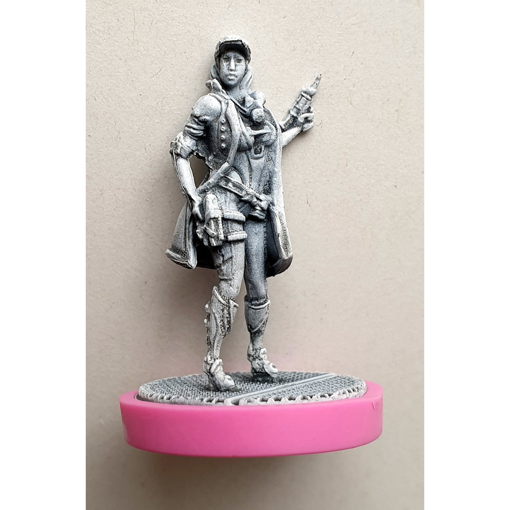 Nemesis Medic Expansion Ärztin, mit Sundrop, Figur Vorderansicht