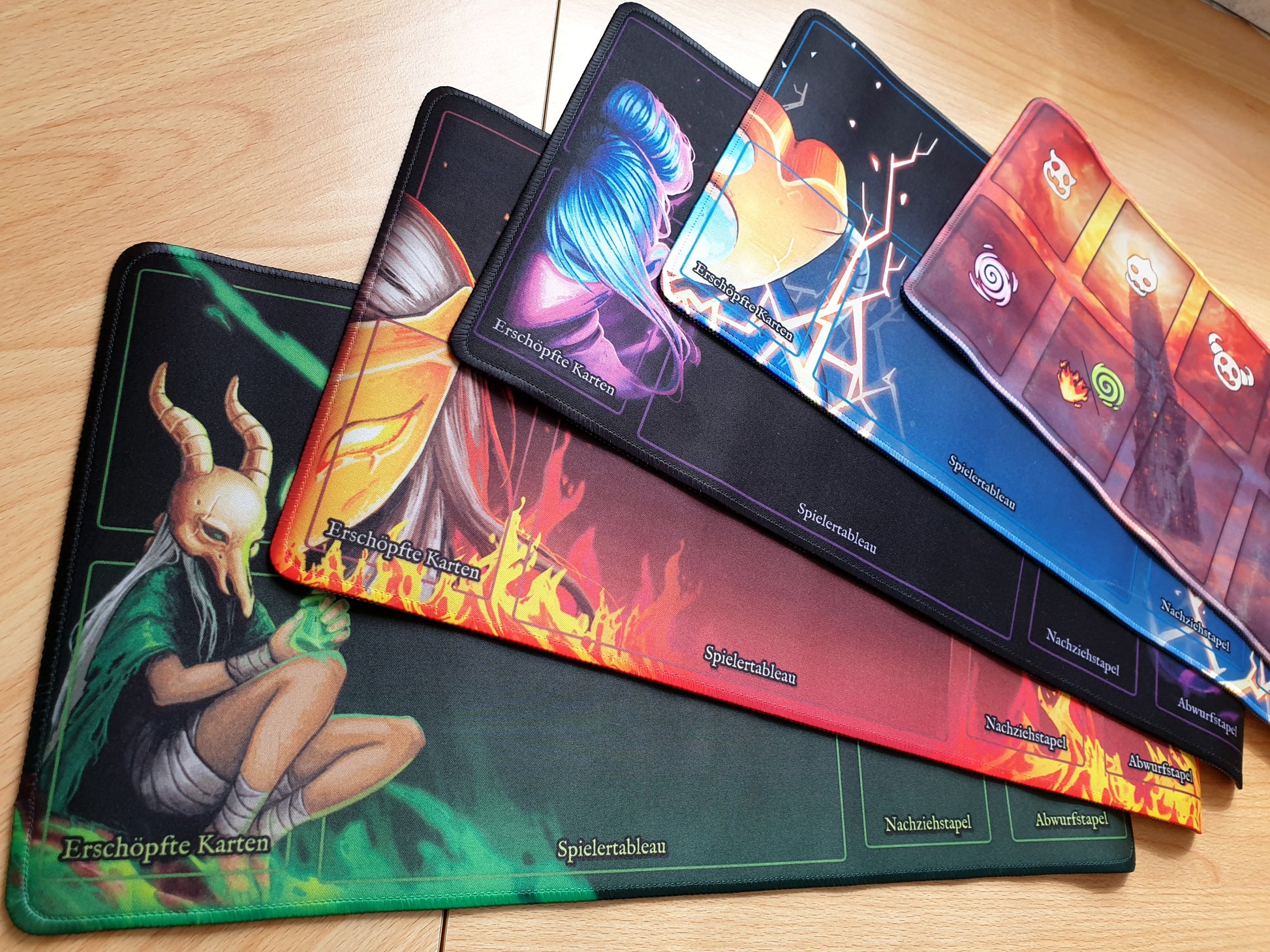 Slay the Spire: Das Brettspiel, Collectors Edition, Deutsche Version, Playmats/Spielmatten