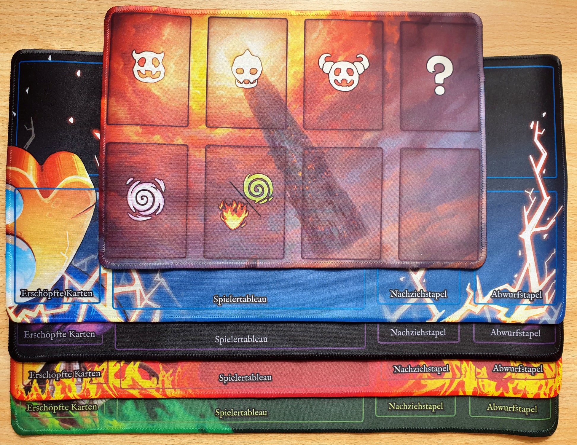 Slay the Spire: Das Brettspiel, Collectors Edition, Deutsche Version, Playmats/Spielmatten